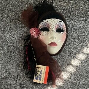 Elegant Venetian Style Mask with Pink and Brown Accents